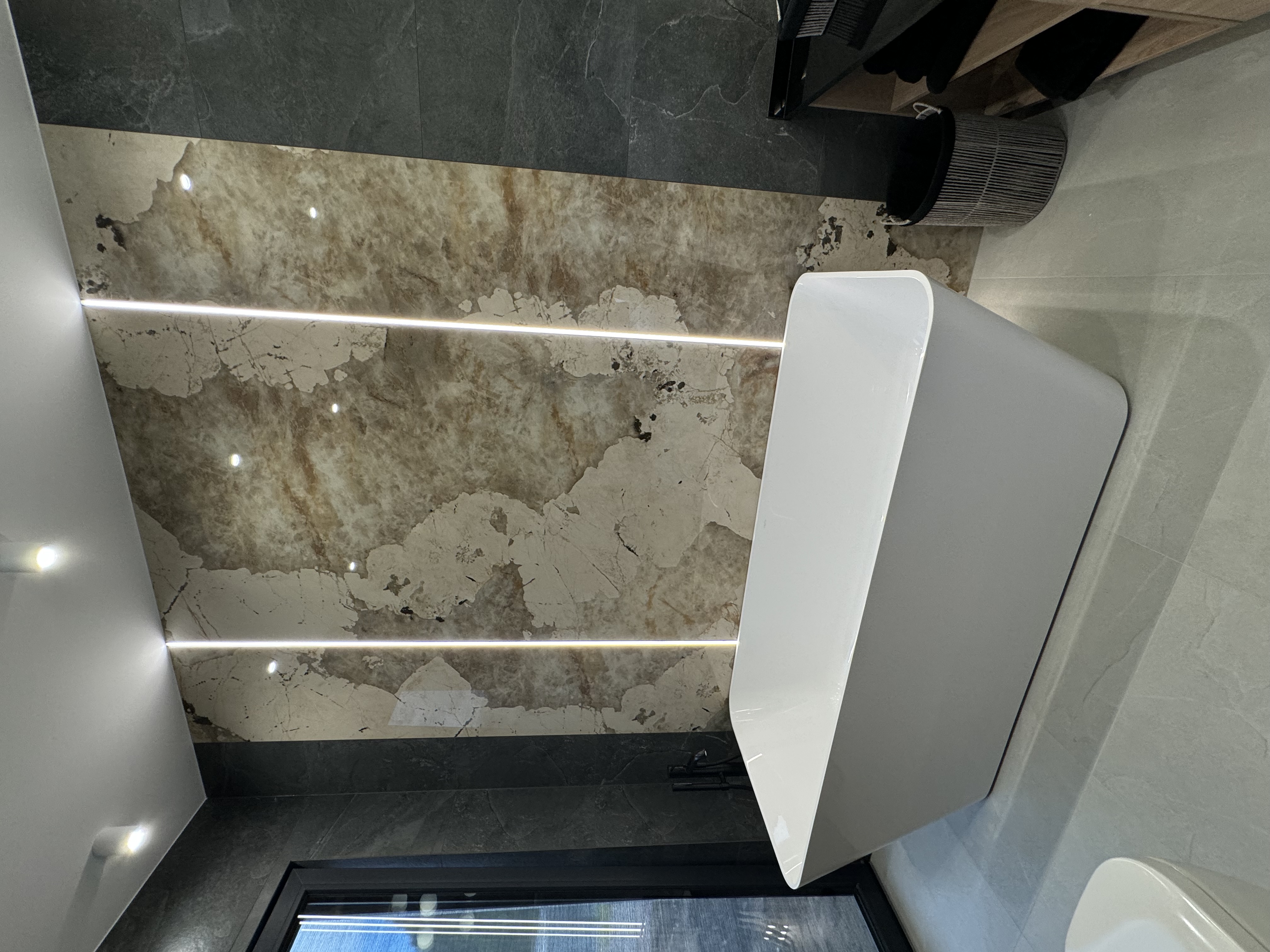 Dekton Khalo + blat granit assolutto